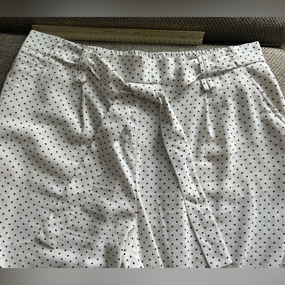 White Polka Dot Capri Pants (12) - Picture 8 of 8